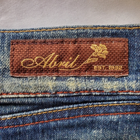 Skirt - Picture 5 of 6